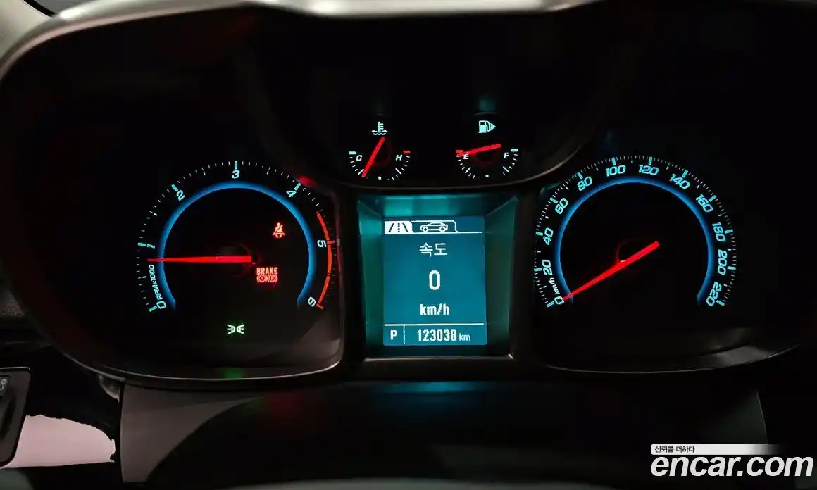 Chevrolet Orlando 2015 2.0 Автомат в Москве № 41942, фото 19