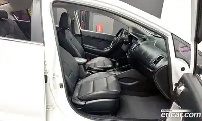 Kia K3 2013 1.6 Автомат в Москве № 50892, миниатюра 11