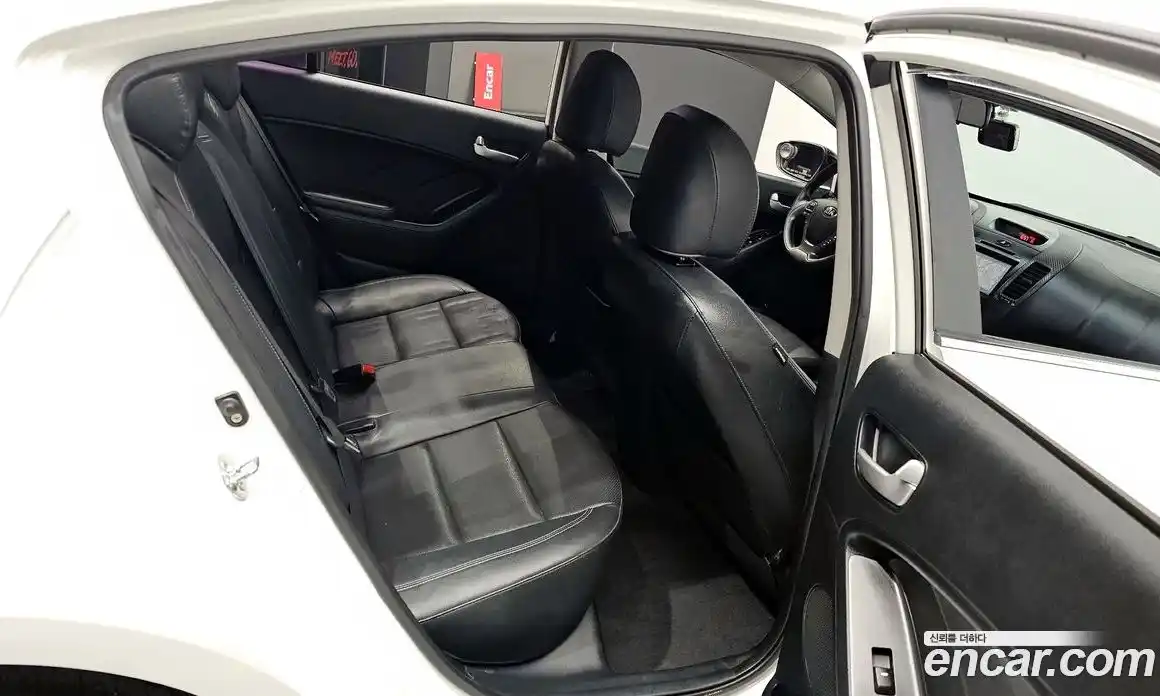 Kia K3 2013 1.6 Автомат в Москве № 50892, фото 12