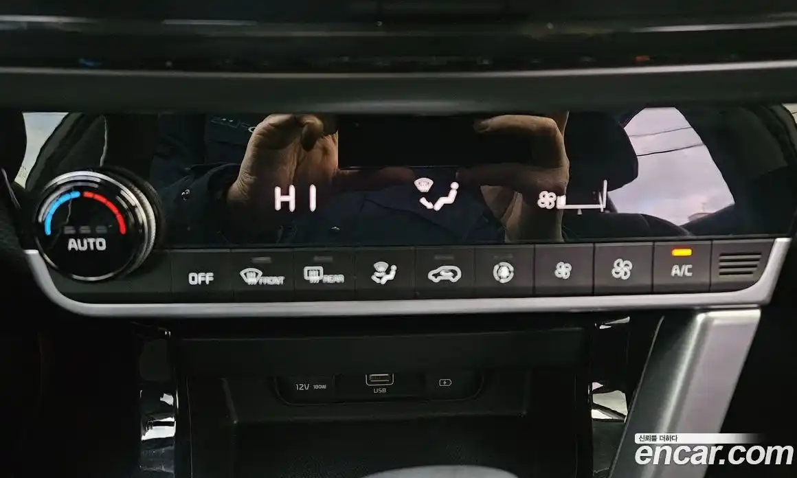 Kia Seltos 2023 1.6 Автомат в Москве № 52859, фото 14