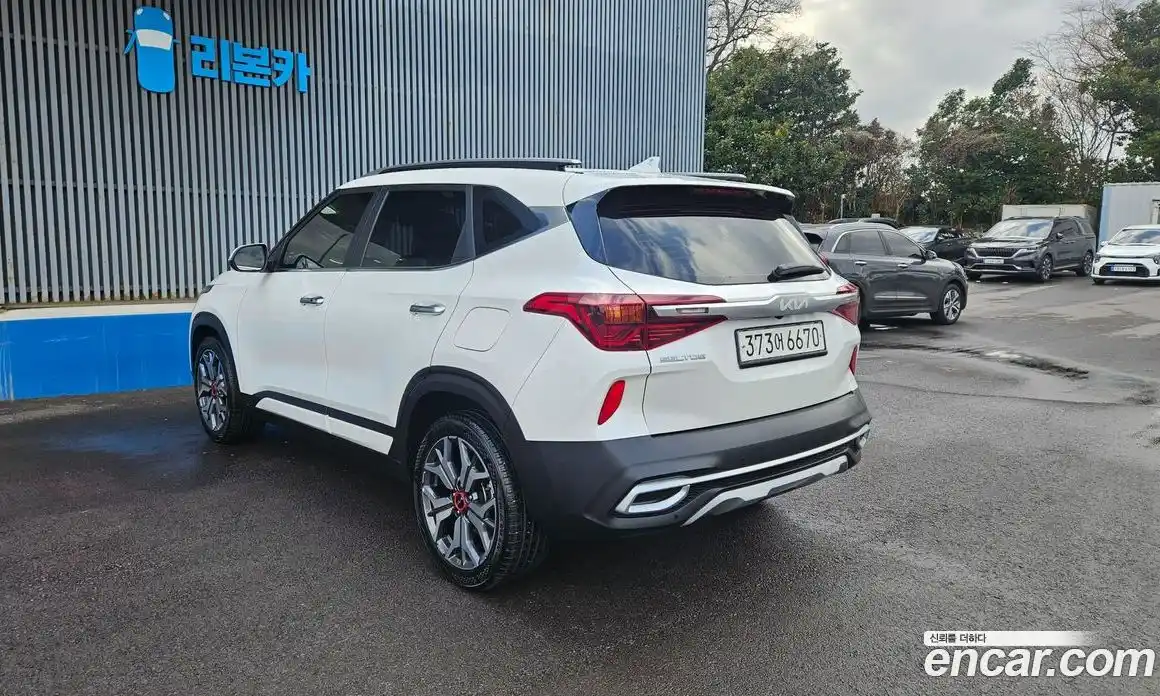 Kia Seltos 2023 1.6 Автомат в Москве № 52859, фото 6