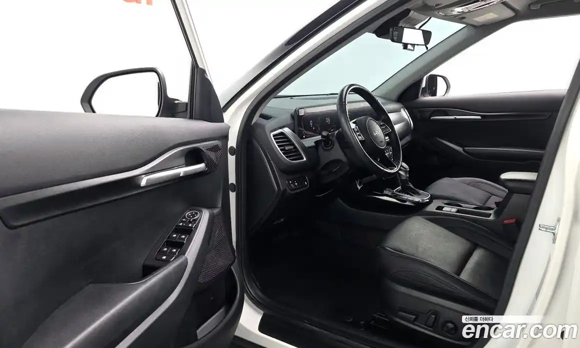 Kia Seltos 2023 1.6 Автомат в Москве № 55587, фото 11