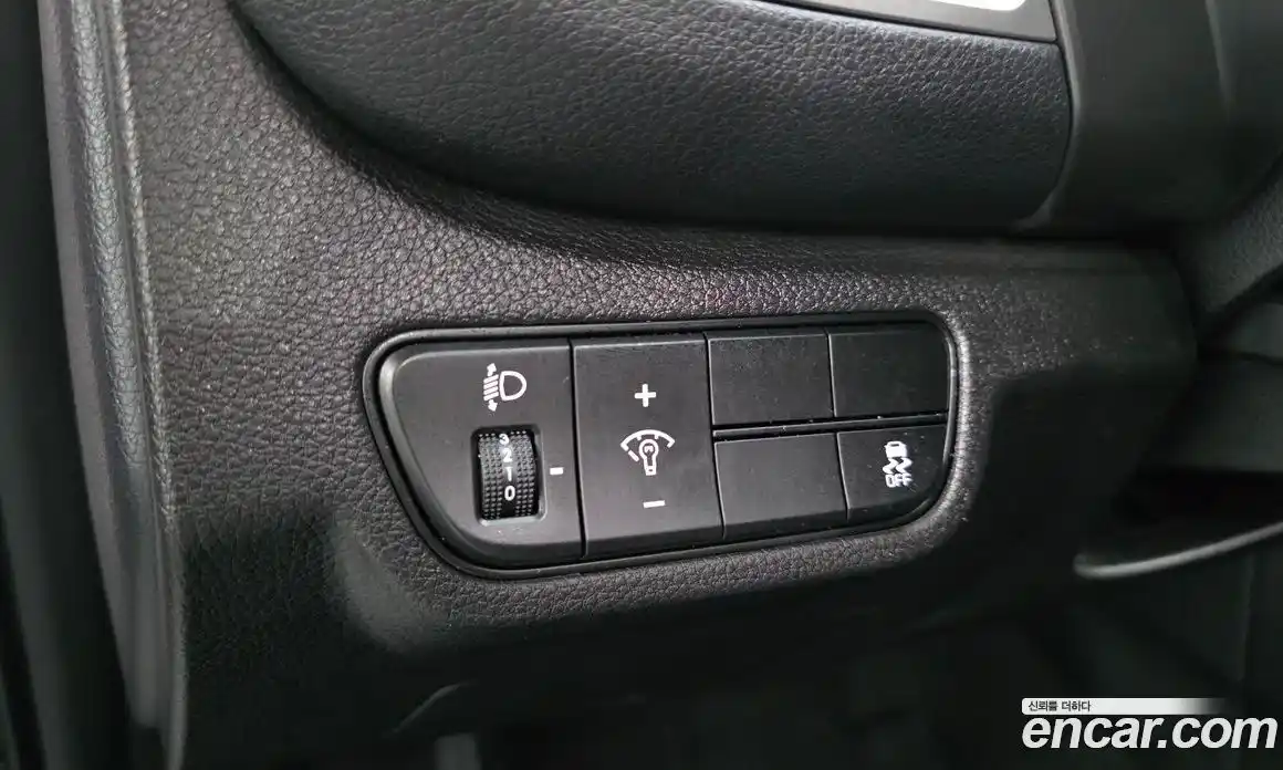 Kia Seltos 2023 1.6 Автомат в Москве № 55587, фото 14