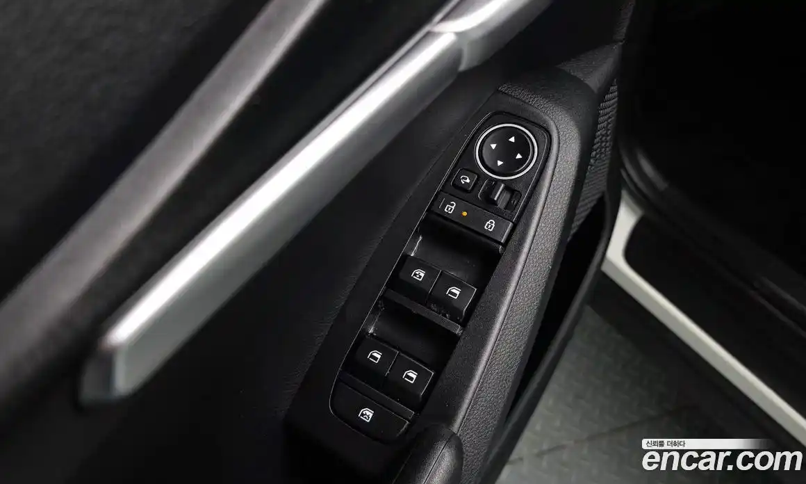 Kia Seltos 2023 1.6 Автомат в Москве № 55587, фото 17