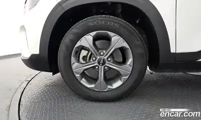 Kia Seltos 2023 1.6 Автомат в Москве № 55587, миниатюра 5