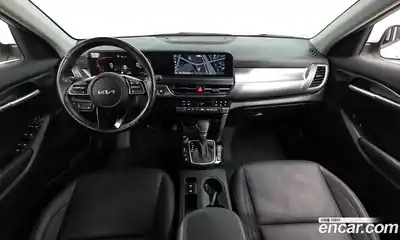Kia Seltos 2023 1.6 Автомат в Москве № 55587, миниатюра 7