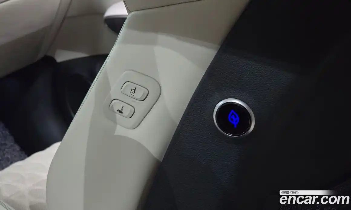 Genesis GV70 2024 2.5 Автомат в Москве № 57416, фото 17