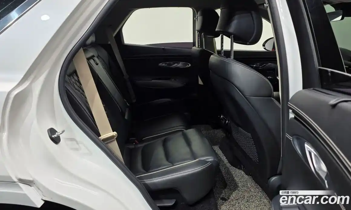 Genesis GV70 2022 0.1 Автомат в Москве № 58454, фото 17