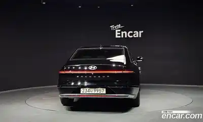 Hyundai Grandeur 2023 1.6 Автомат в Москве № 107930, миниатюра 4