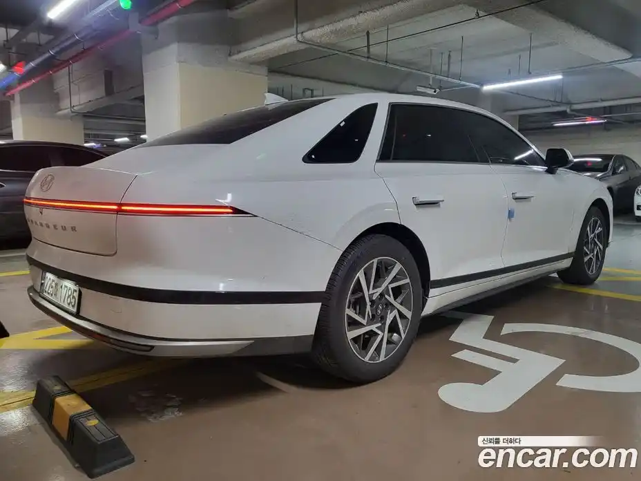 Hyundai Grandeur 2025 1.6 Автомат в Москве № 108100, фото 4