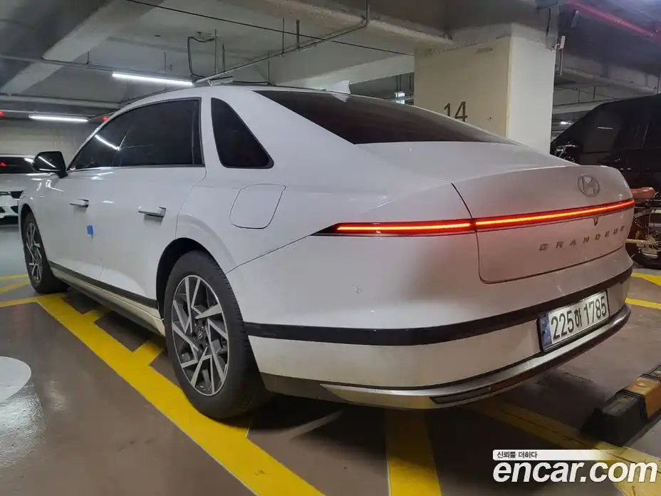 Hyundai Grandeur 2025 1.6 Автомат в Москве № 108100, фото 5