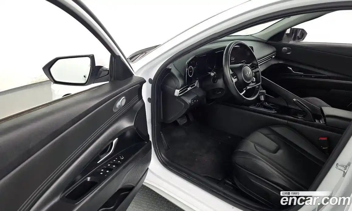 Hyundai Avante 2021 1.6 Автомат в Москве № 108728, фото 13