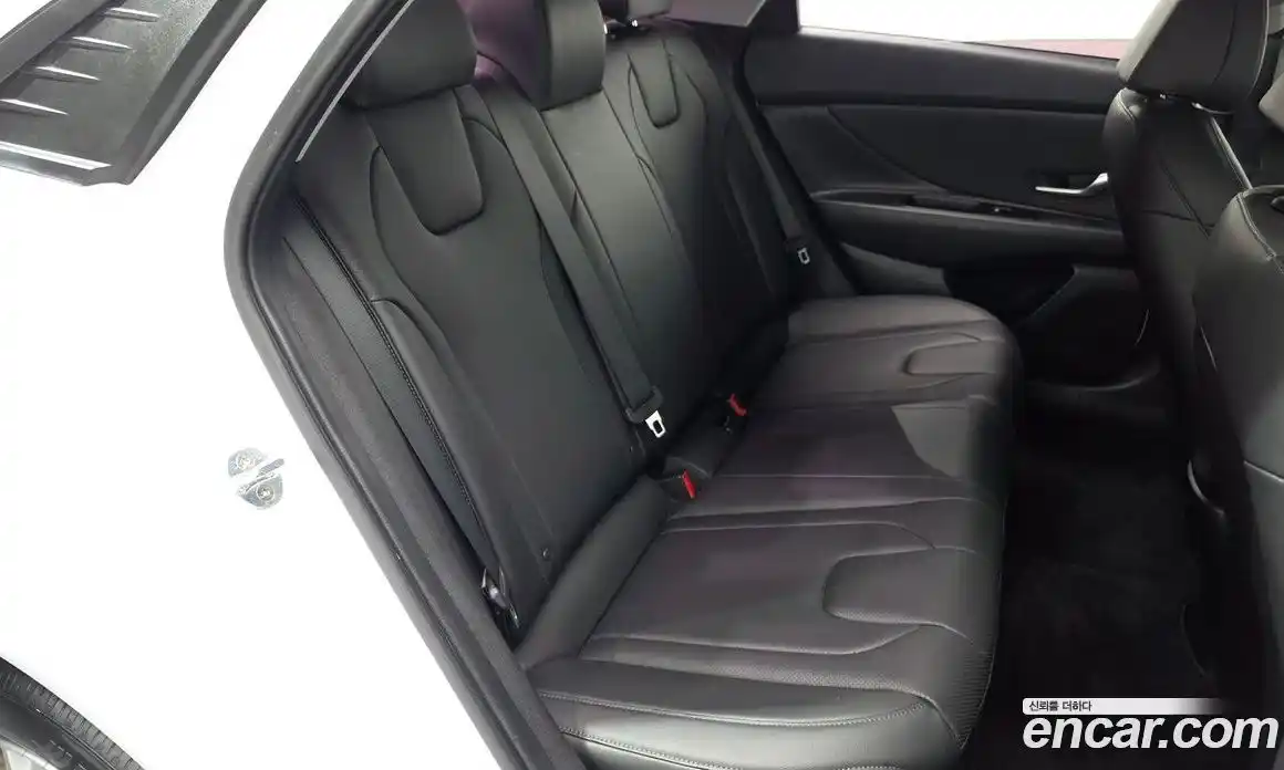 Hyundai Avante 2021 1.6 Автомат в Москве № 108728, фото 14