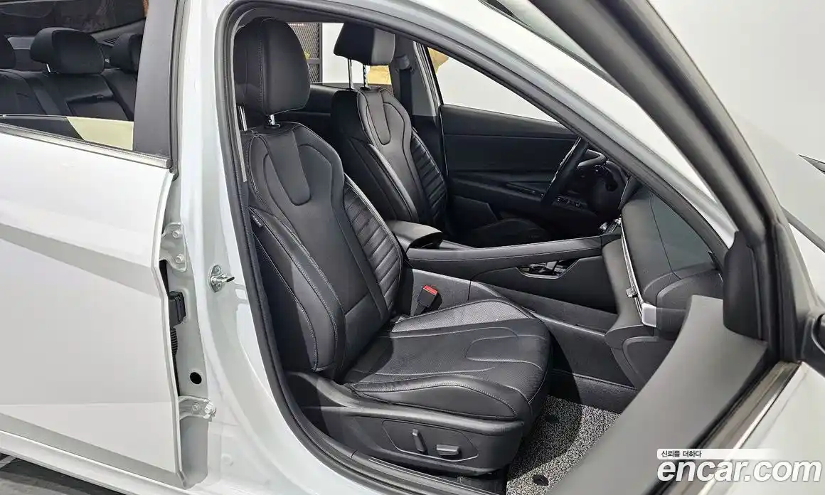 Hyundai Avante 2024 1.6 Автомат в Москве № 109784, фото 14