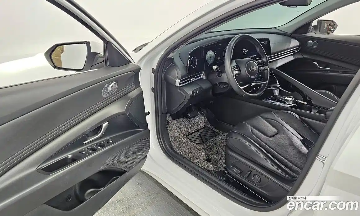 Hyundai Avante 2024 1.6 Автомат в Москве № 109784, фото 17