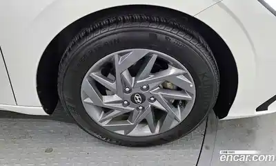 Hyundai Avante 2024 1.6 Автомат в Москве № 109784, миниатюра 5