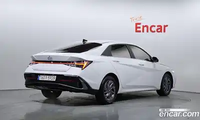 Hyundai Avante 2024 1.6 Автомат в Москве № 109784, миниатюра 10