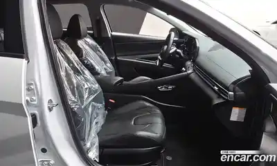 Hyundai Avante 2024 1.6 Автомат в Москве № 113254, миниатюра 3