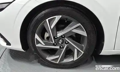 Hyundai Avante 2024 1.6 Автомат в Москве № 113254, миниатюра 8