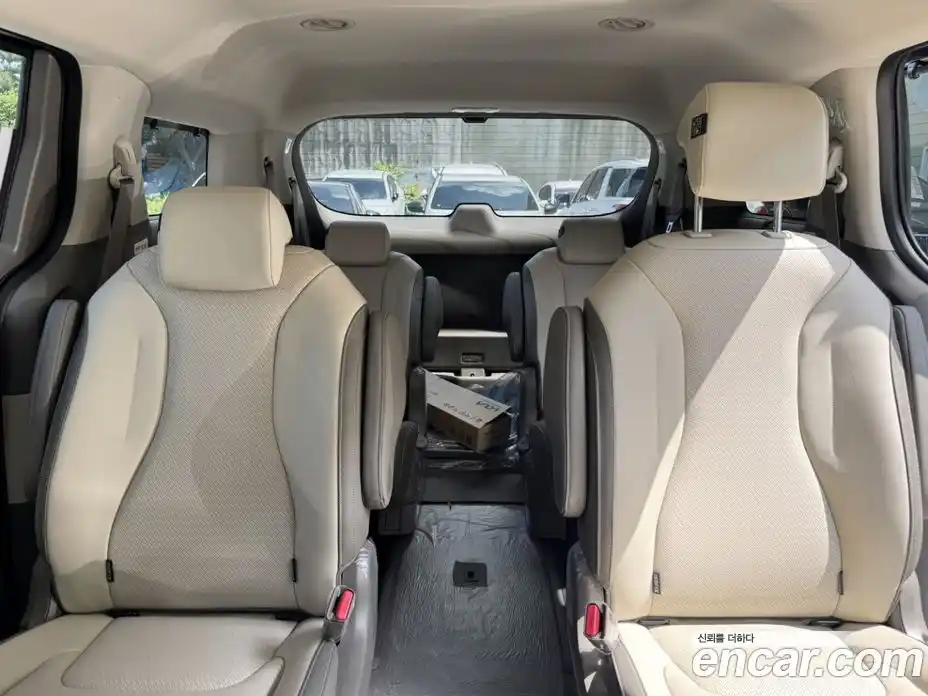 Kia Canival 2025 3.5 Автомат в Москве № 113937, фото 18