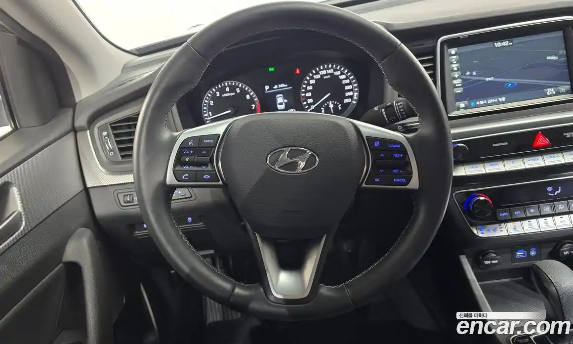 Hyundai Sonata 2019 2.0 Автомат в Москве № 119447, фото 12