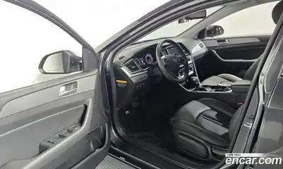Hyundai Sonata 2019 2.0 Автомат в Москве № 119447, миниатюра 5