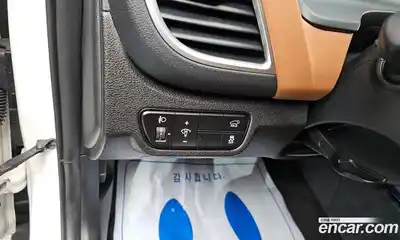 Kia Seltos 2023 1.6 Автомат в Москве № 120304, миниатюра 6