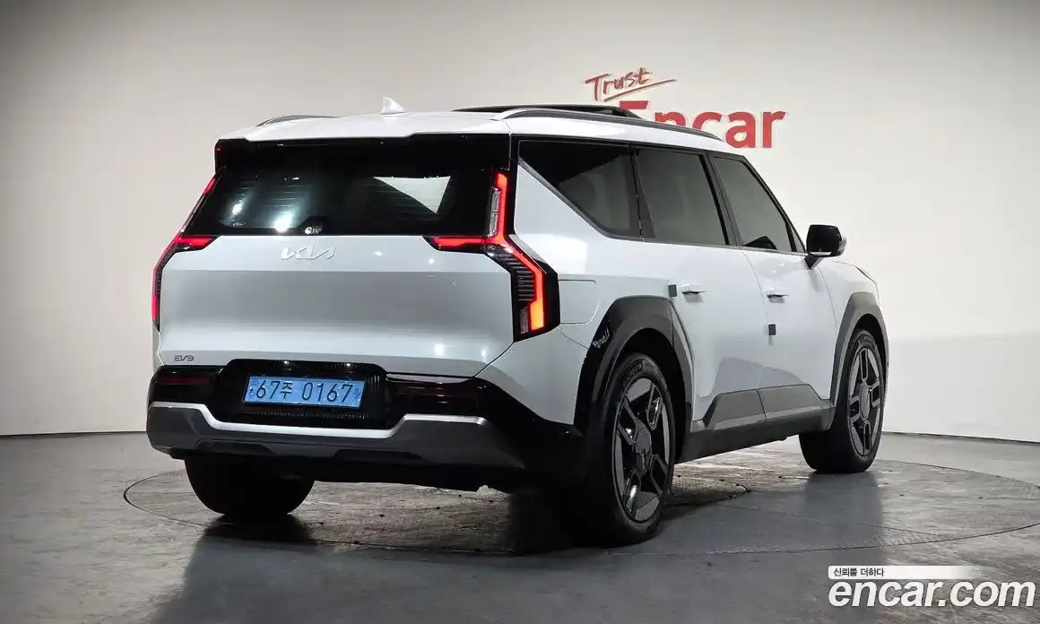 Kia EV9 2024 0.2 Автомат в Москве № 120715, фото 15