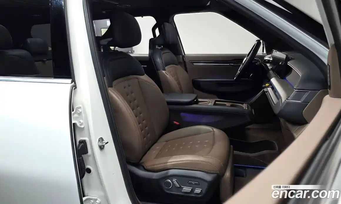 Kia EV9 2024 0.2 Автомат в Москве № 120715, фото 19