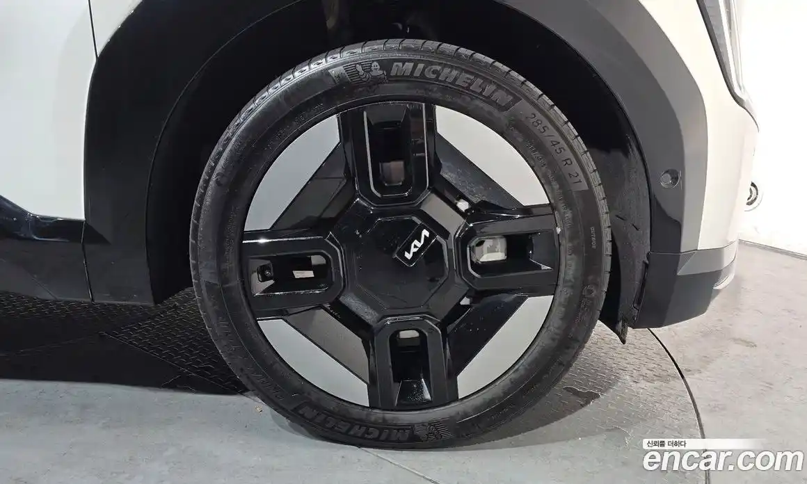 Kia EV9 2024 0.2 Автомат в Москве № 120715, фото 5