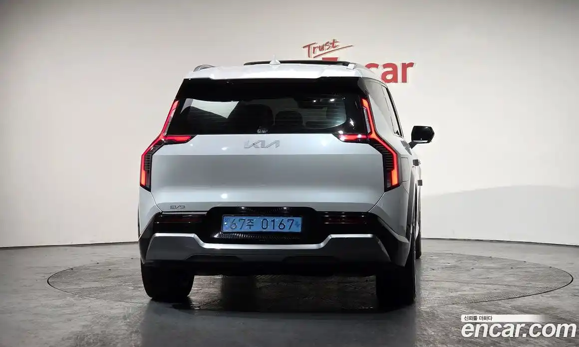 Kia EV9 2024 0.2 Автомат в Москве № 120715, фото 6