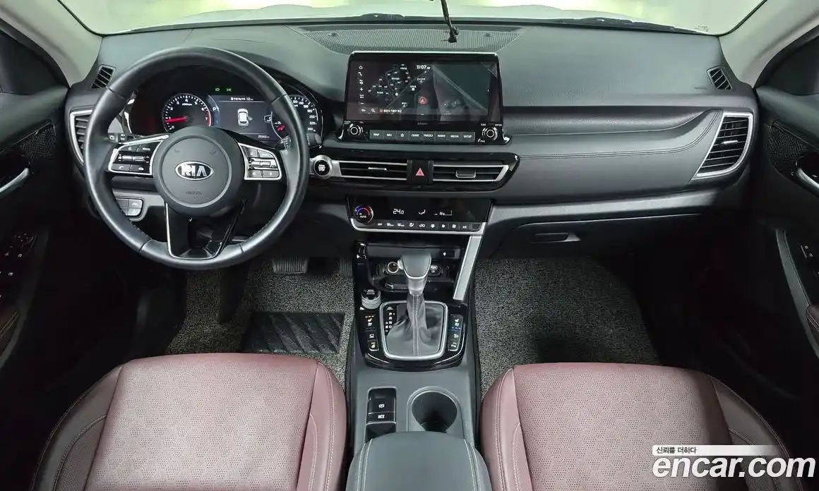 Kia Seltos 2022 1.6 Автомат в Москве № 120753, фото 10