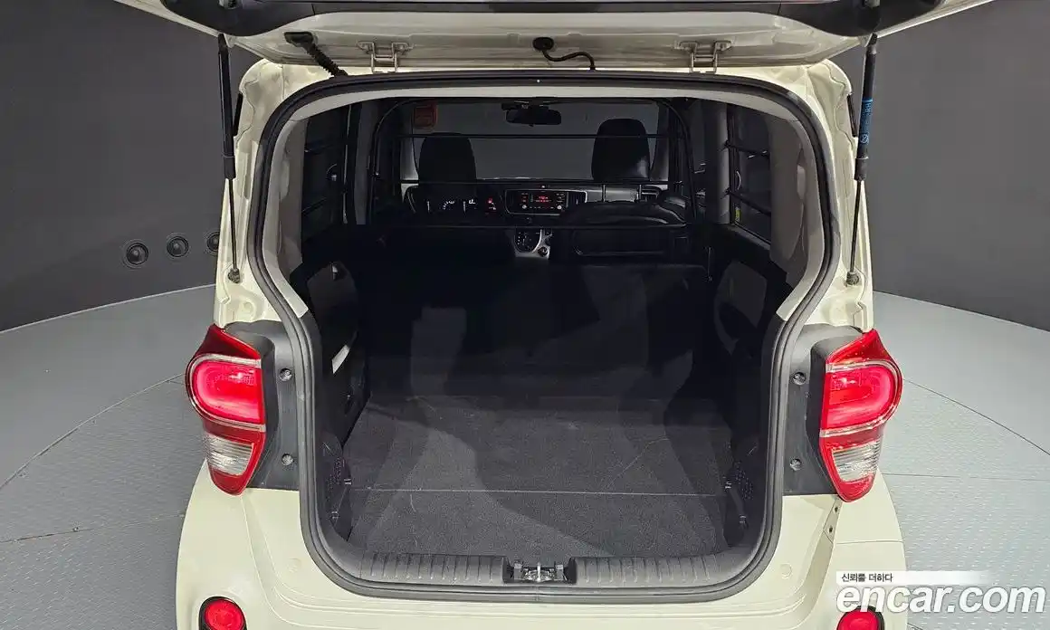 Kia Ray 2021 1.0 Автомат в Москве № 122003, фото 17