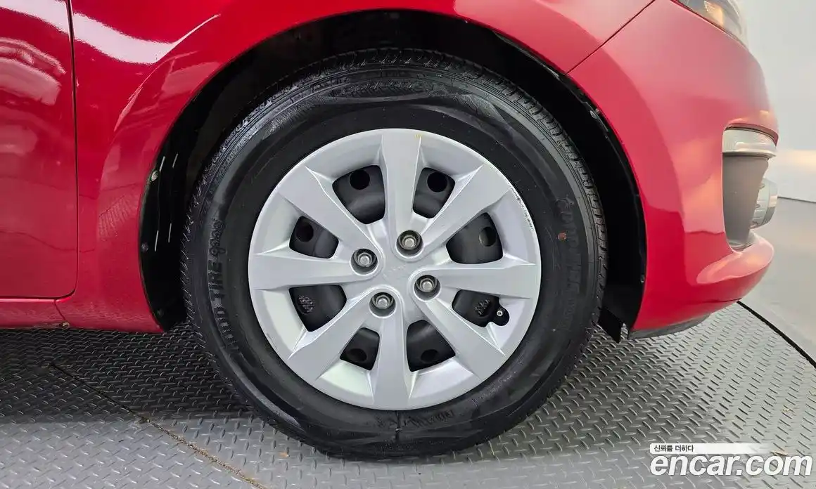 Kia Pride 2015 1.4 Автомат в Москве № 123971, фото 7