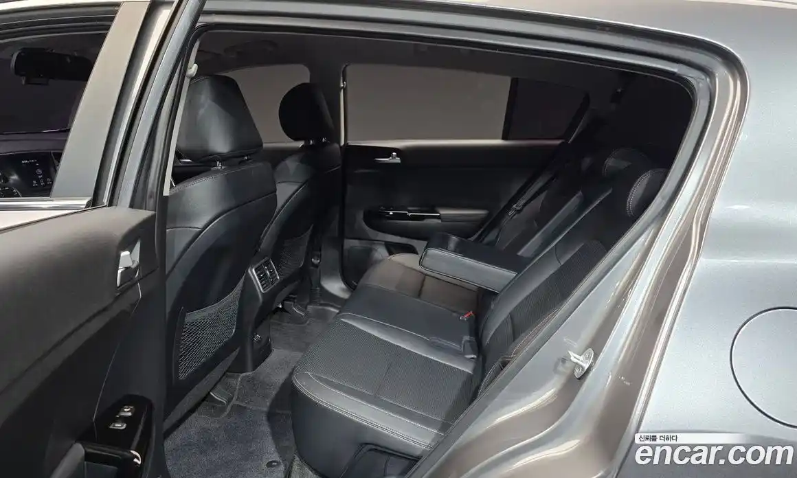 Kia Sportage 2018 2.0 Автомат в Москве № 12410, фото 15