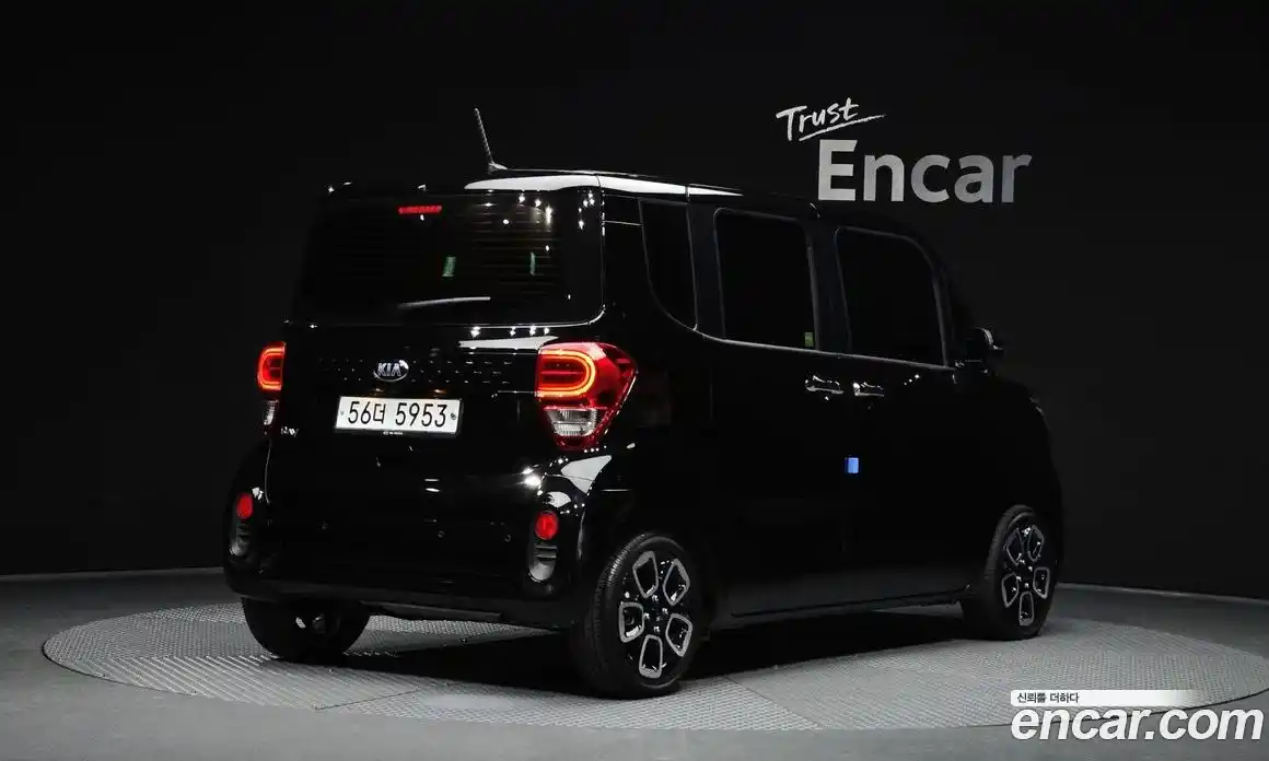 Kia Ray 2018 1.0 Автомат в Москве № 131946, фото 6