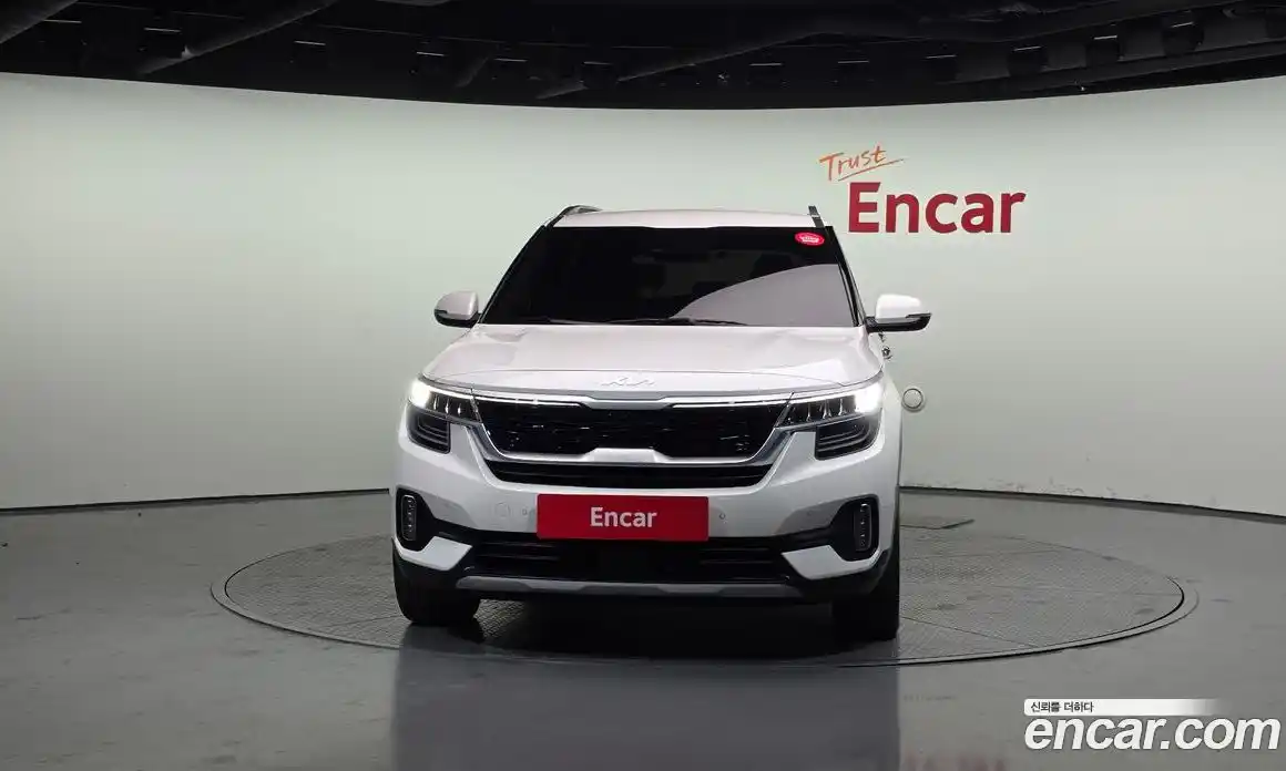 Kia Seltos 2023 1.6 Автомат в Москве № 132874, фото 13