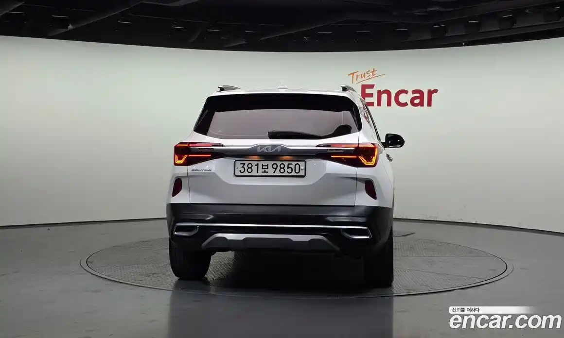 Kia Seltos 2023 1.6 Автомат в Москве № 132874, фото 9