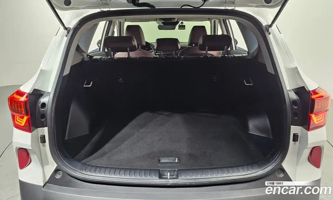 Kia Seltos 2023 1.6 Автомат в Москве № 133218, фото 14