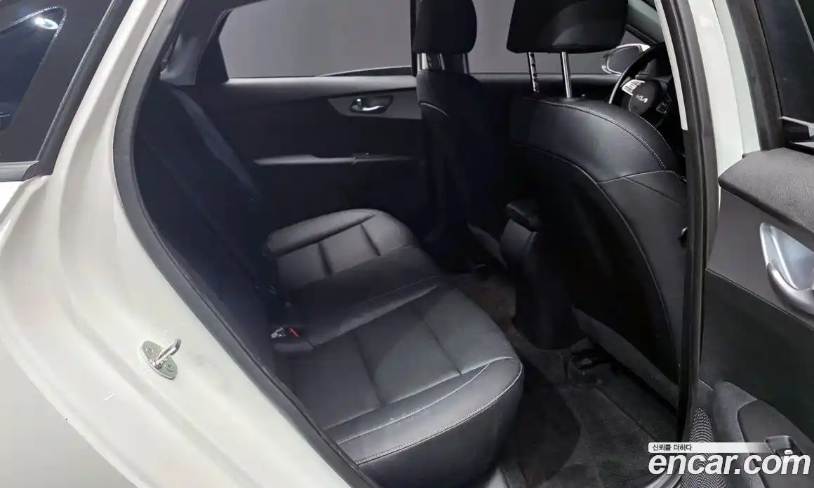 Kia K3 2023 1.6 Автомат в Москве № 133479, фото 4