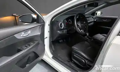 Kia K3 2023 1.6 Автомат в Москве № 133479, миниатюра 9