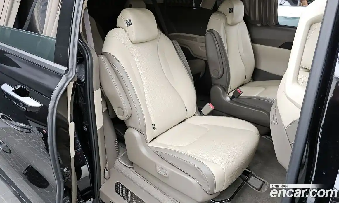 Kia Canival 2024 3.5 Автомат в Москве № 133589, фото 12