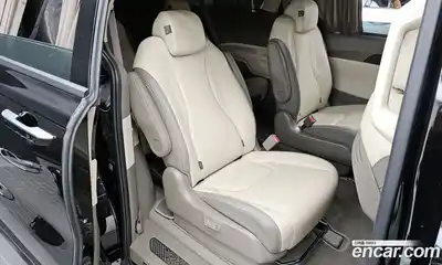 Kia Canival 2024 3.5 Автомат в Москве № 133589, миниатюра 12