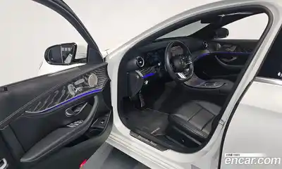 Mercedes-Benz E-Class 2021 2.0 Автомат в Москве № 139987, миниатюра 11