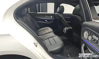 Mercedes-Benz E-Class 2021 2.0 Автомат в Москве № 139987, миниатюра 12