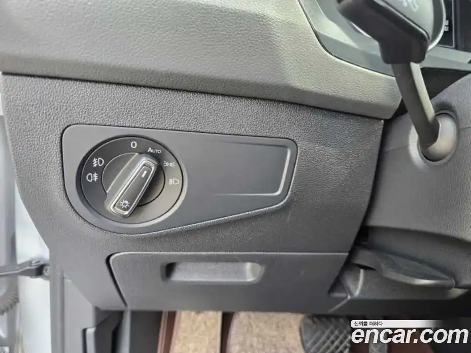 Volkswagen Tiguan 2018 2.0 Автомат в Москве № 141945, фото 12