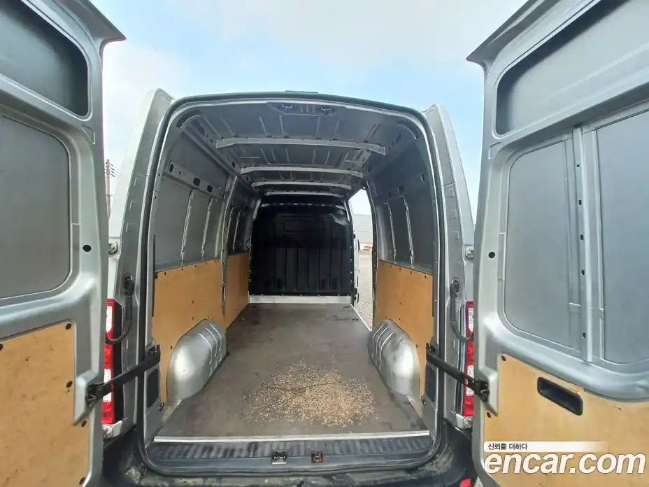 Renault Master 2019 2.3 Механическая в Москве № 147538, фото 12
