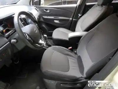 Renault QM3 2017 1.5 Автомат в Москве № 152347, миниатюра 5