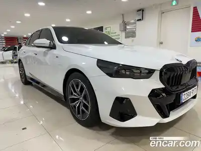 BMW 5-Series 2025 2.0 Автомат в Москве № 153133, миниатюра 2