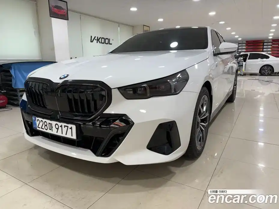 BMW 5-Series 2025 2.0 Автомат в Москве № 153133, фото 3